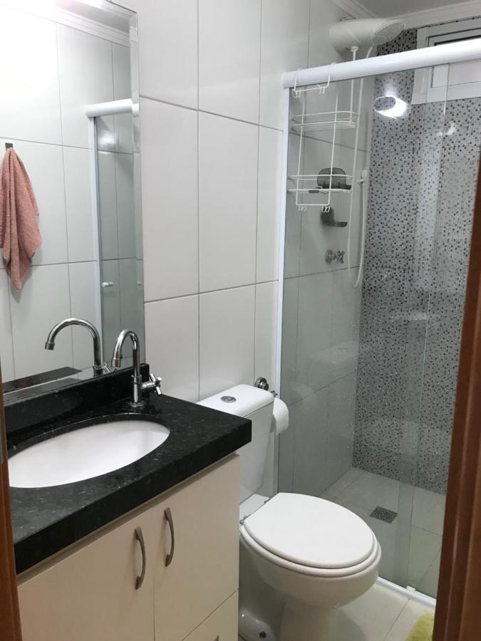 Apto Super Confortavel 1 Quadra Da Wi-fi 02 Banheiros Churrasqueira Na Sacada Praia Grande (Santos)