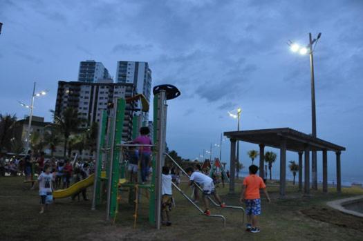 Apto Super Confortavel 1 Quadra Da Wi-fi 02 Banheiros Churrasqueira Na Sacada Praia Grande (Santos)